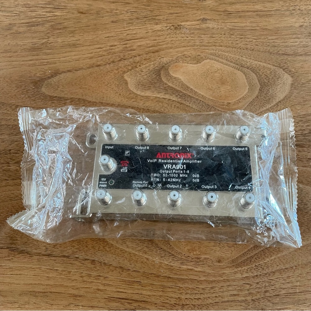 NIP VoIP 8 output residential amplifier